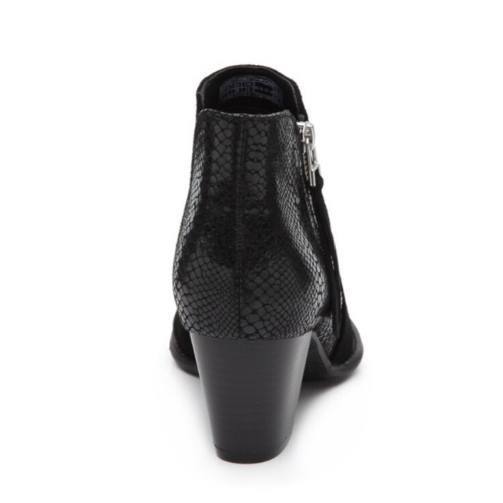 Vionic Anne Black Side Zip Booties. - image 3